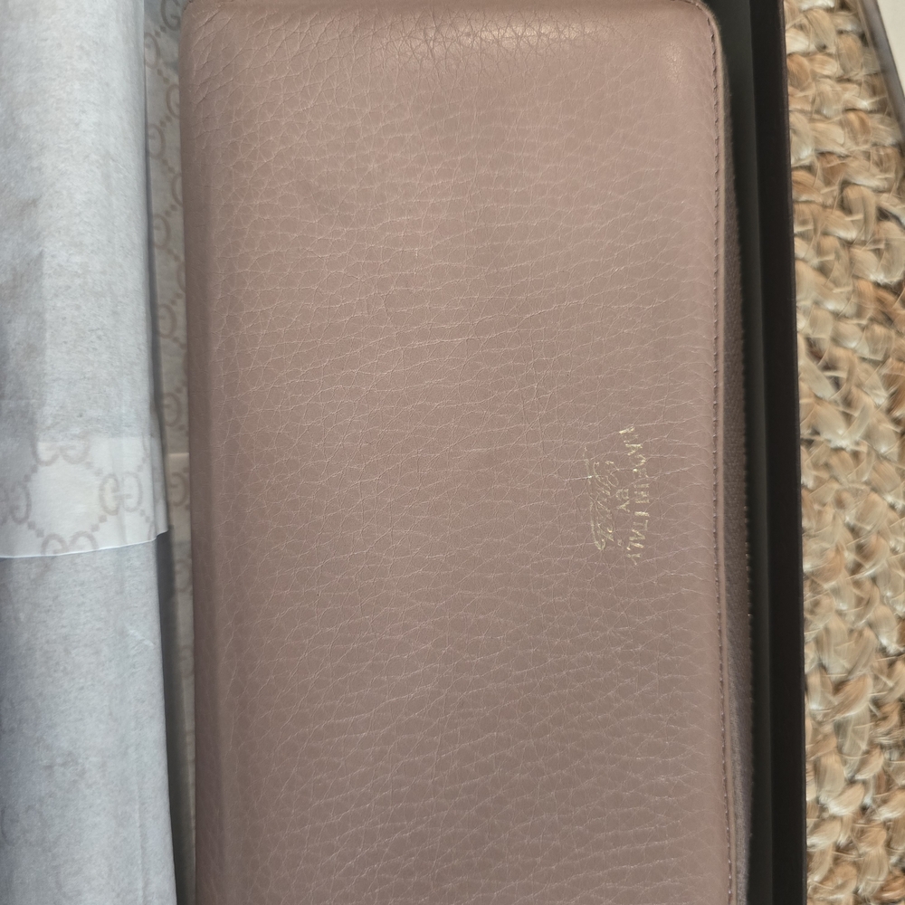 Gucci Pink Leather Wallet